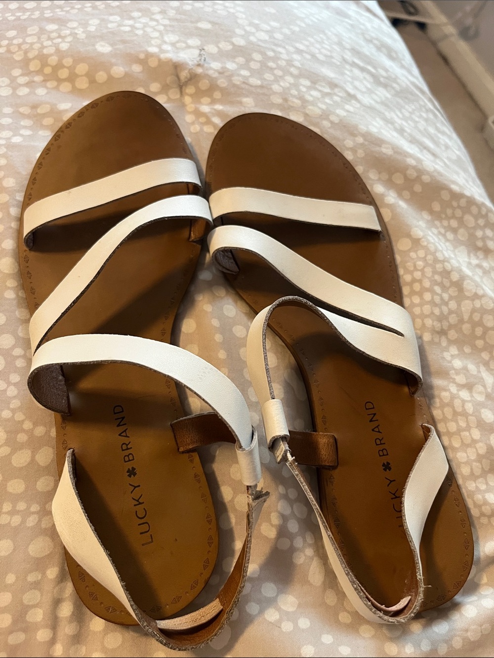 Lucky Brand Sandals • size 9.5. Summer Sale !☀️
